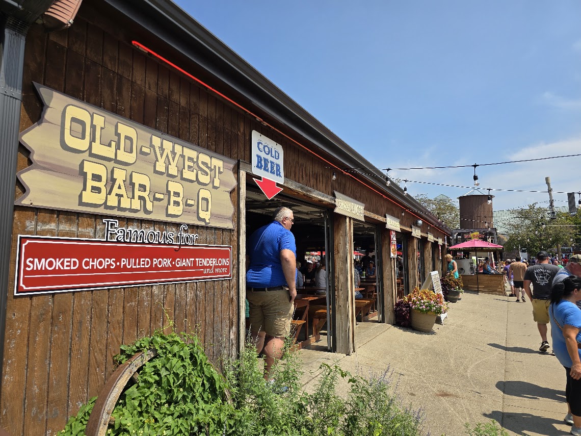Old West Bar-B-Q side entrance